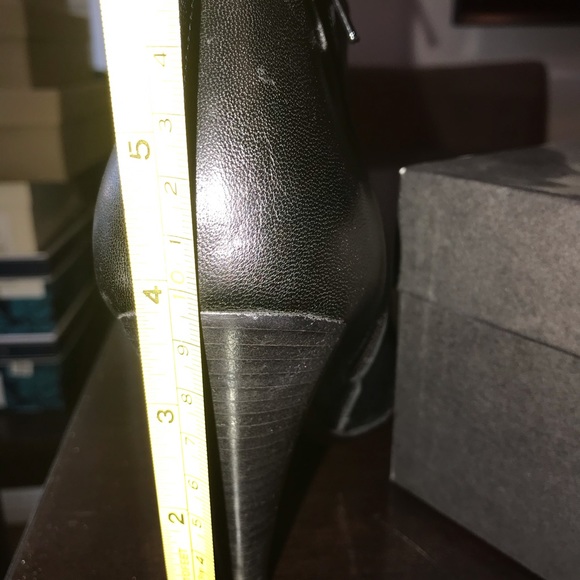 Size 6 Barneys New York black booties - Picture 5 of 5
